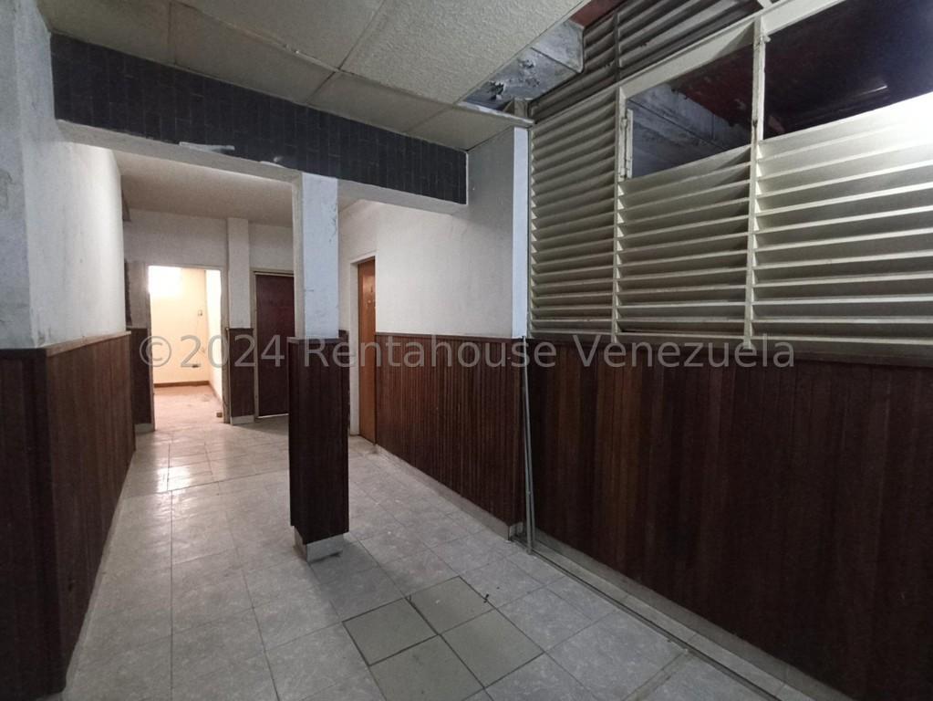 26-6029 Edficio de alto potencial comercial en Maracay en Venezuela - Imagen 9