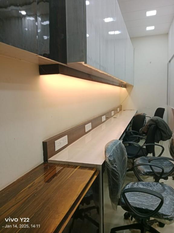 Fully Furnished Commercial Office Space For Rent BBD Bagh in India - Image 2