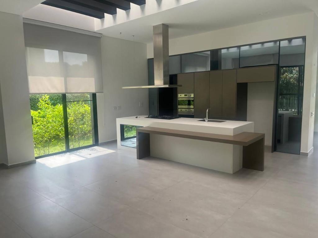 VENTA CASA CAMPESTRE RUITOQUE BAJO. CONDOMINIO RUITOQUE PARK HOU en Colombia - Imagen 11