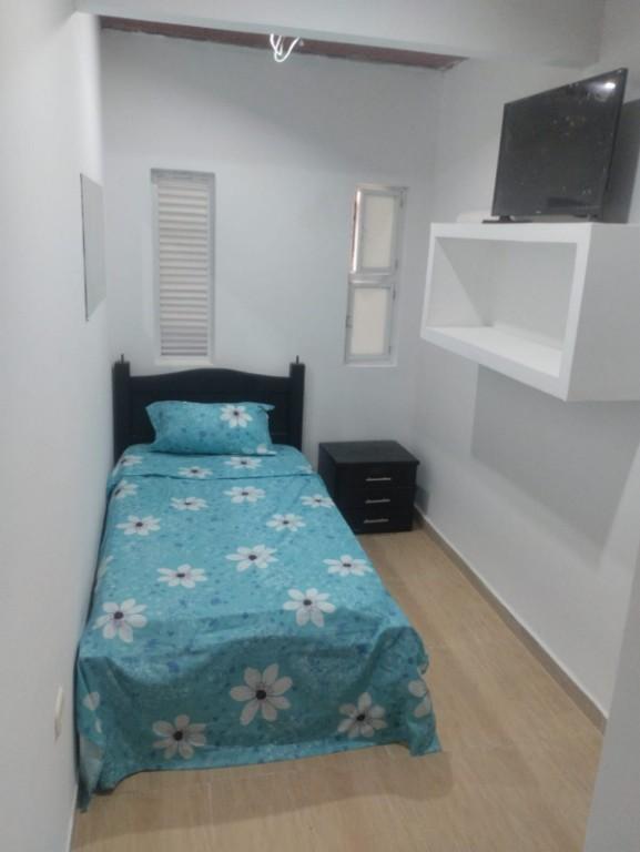 ARRIENDO HABITACION BARRIO LA ROSITA 3 VILLAVICENCIO en Colombia - Imagen 1