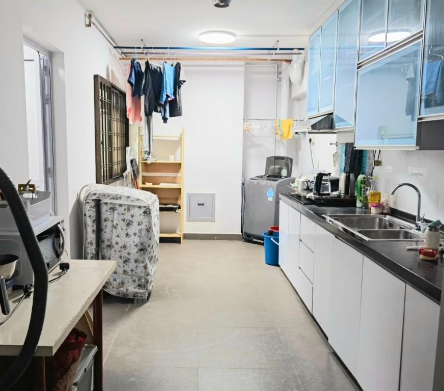 Common Room for Rental - Immediate - Cheap in Pioneer - Image 3
