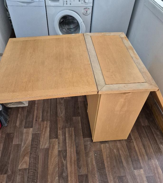 Skovby 101 extendable dining table in Dublin - Image 3