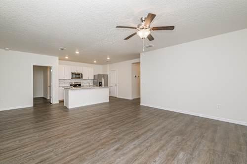A beautiful 3Bd, 2Bth Home for Rent in Miami - Image 2