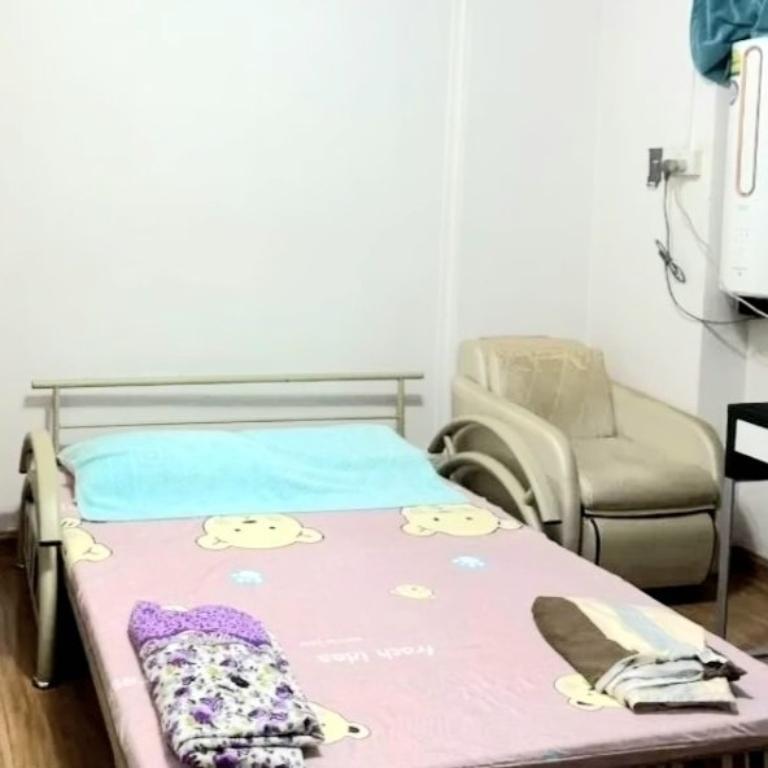 Room - Immediate Available in Boon Lay - Image 1