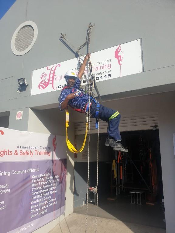 FALL RESCUE - SCAFFOLD INSPECTOR TRAINING in Kimberley - Image 2