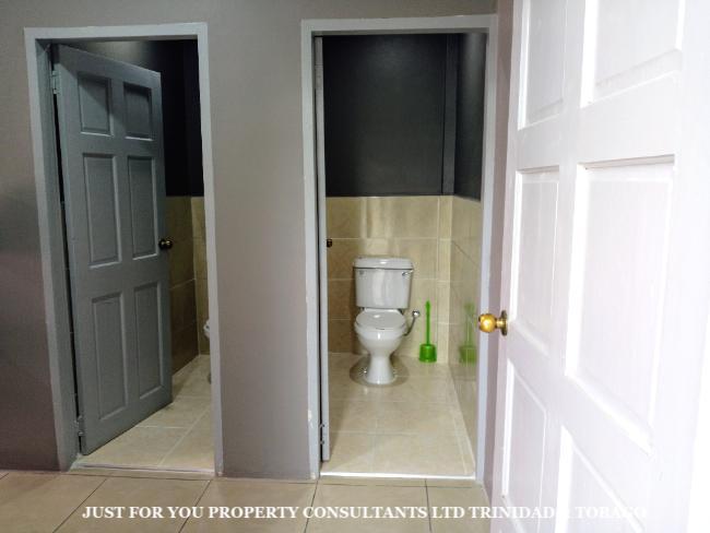 Office Space for Rent in Hialeah - Image 5