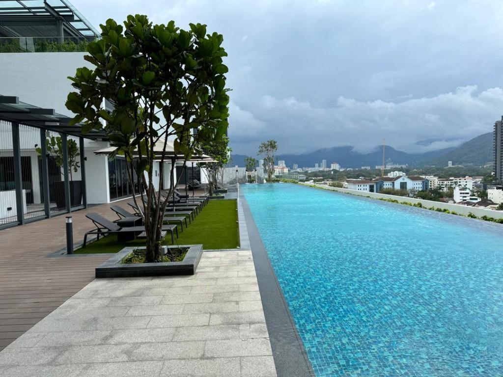 Marriott Residences 950sf Seaview Condo Located in Georgetown in George Town - Image 2
