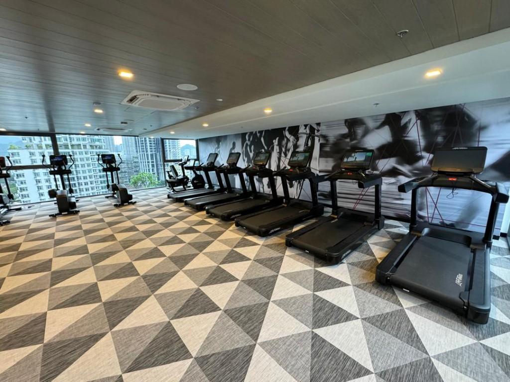 Marriott Residences 950sf Seaview Condo Located in Georgetown in George Town - Image 11