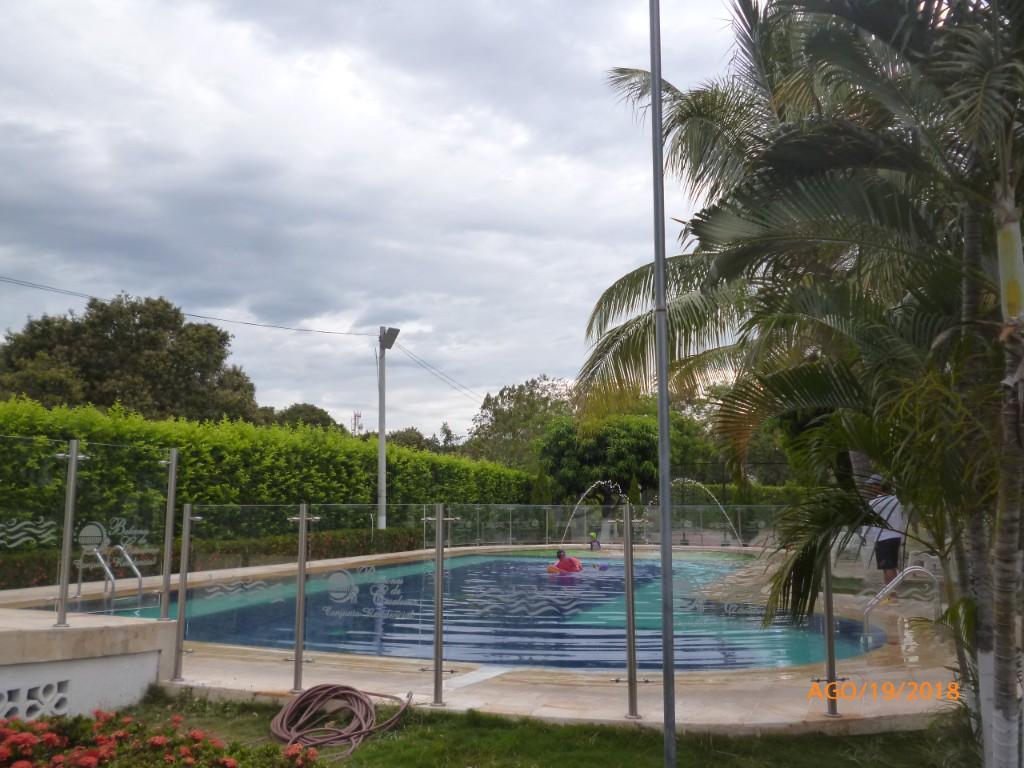 VENDO ESPECTACULAR CASA GIRARDOT en Girardot - Imagen 1