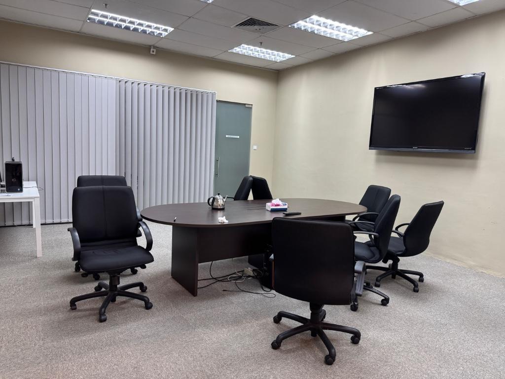 Modern Hi-Spec Workspaces with Corporate Image & Full in Queenstown - Image 5