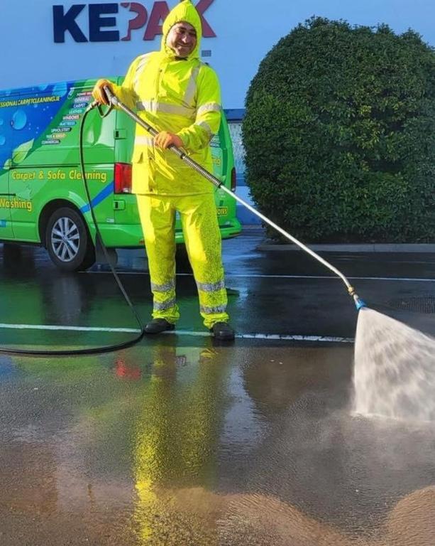 COMMERCIAL POWER WASHING in Dublin - Image 2