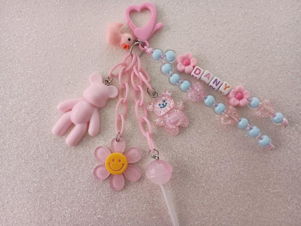 LINDOS LLAVEROS ACCESORIOS EN ACRILICO en Colombia - Imagen 11