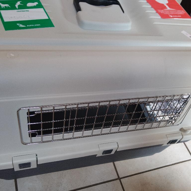 Pet Carrier Dimensions 66X47X53 in Randburg - Image 3
