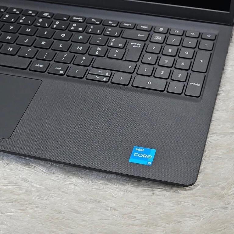 Dell Vostro 3520 en Côte d’Ivoire - Photo 3