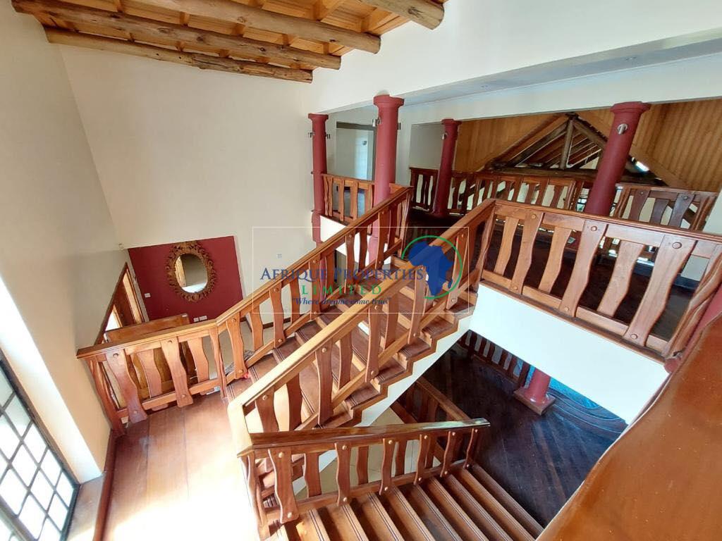 5 Bedroom All Ensuite Mansion For Rent in Runda Estate, Nairobi in Kenya - Image 6