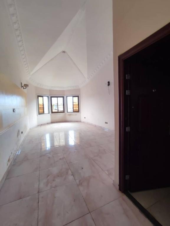 DUPLEX DE 08 PIECES - COCODY RIVIERA 4 M'POUTO BNI en Côte d’Ivoire - Photo 3
