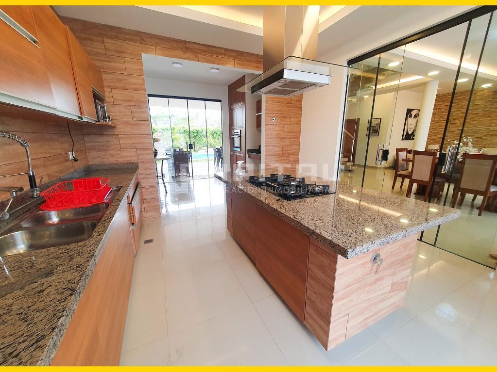 CASA LUJOSA CON PISCINA EN CONDOMINIO URUBO VILLAGE! en Bolivia - Imagen 13
