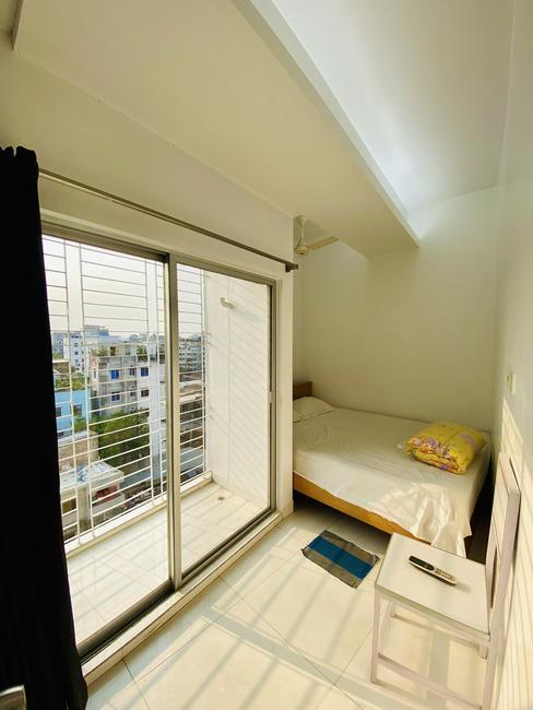 2-Room Flat Available in Bashundhara R/A. in Bangladesh - Image 2