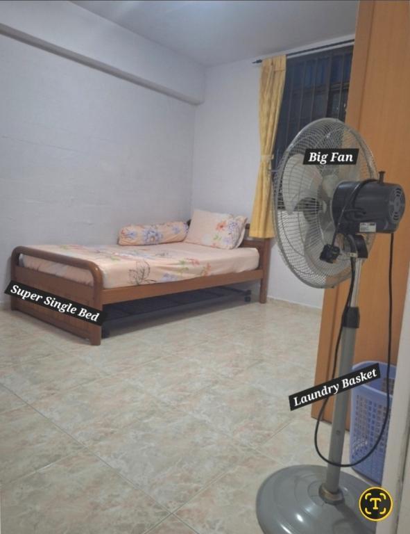 Common Room Rental in Pioneer - Image 1