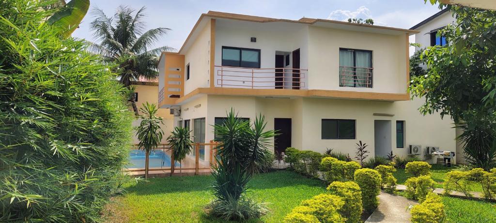 LOCATION VILLA DUPLEX 6P RIVIERA 4 M'BADON en Côte d’Ivoire - Photo 1