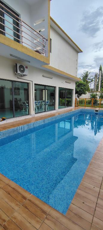 LOCATION VILLA DUPLEX 6P RIVIERA 4 M'BADON en Côte d’Ivoire - Photo 2