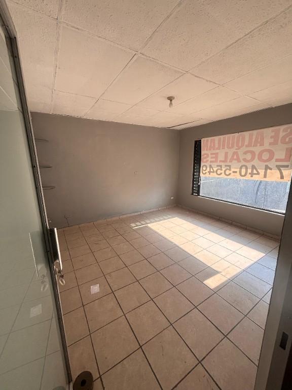 Alquilo Local en zona exclusiva de colonia La MASCOTA en San José Villanueva - Imagen 2