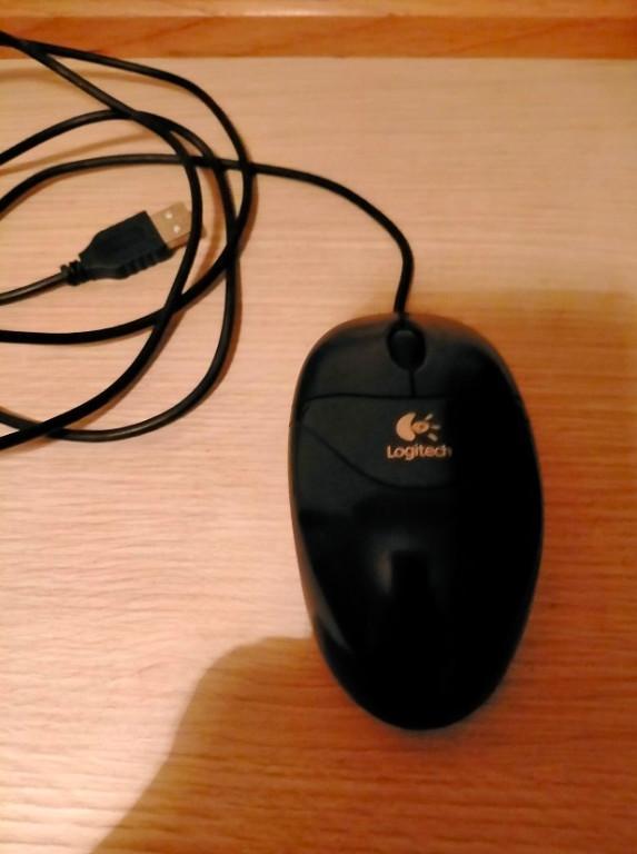 RATÓN BLANCO HP Y RATÓN NEGRO LOGITECH 8 € en Alcobendas - Imagen 9