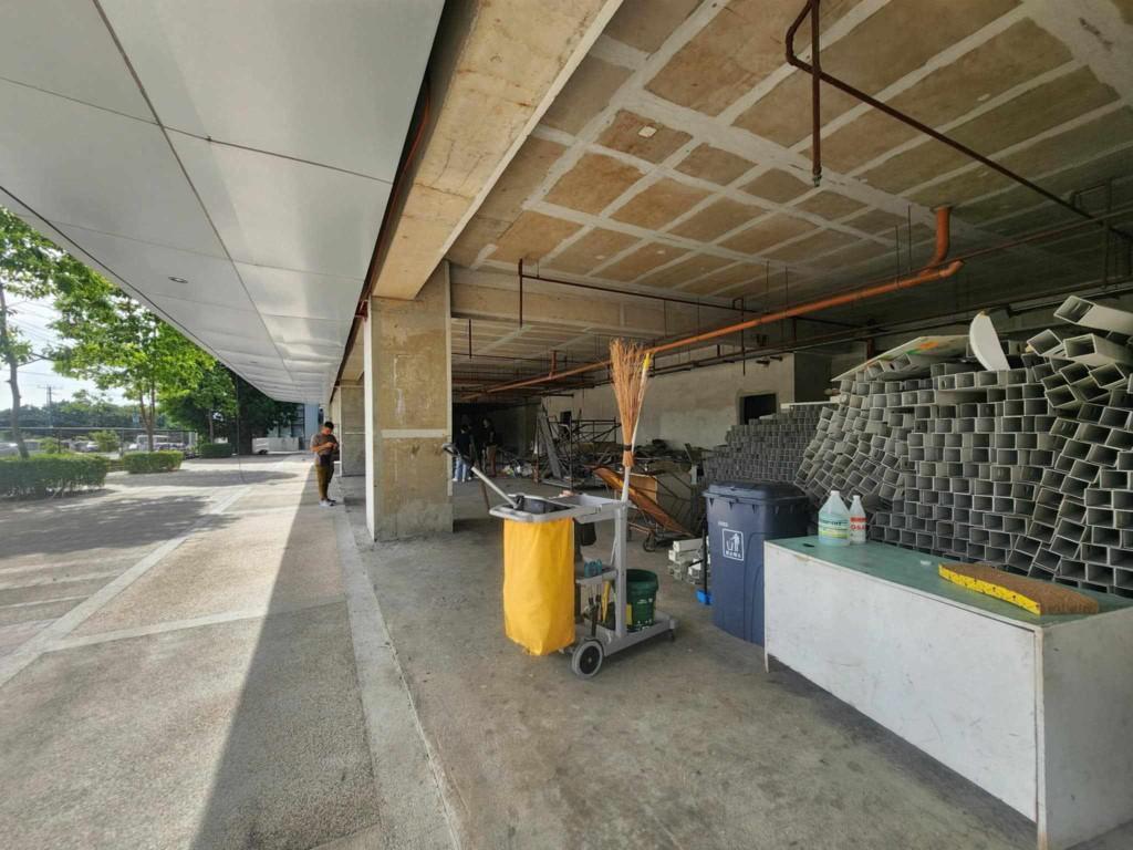 For Rent Lease Ground Floor Mckinley Taguig City 1300 sqm in Malate - Image 3