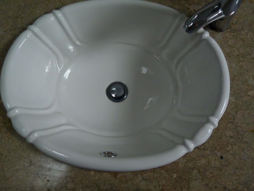 Lavamanos blanco sin defectos en Colombia - Imagen 2