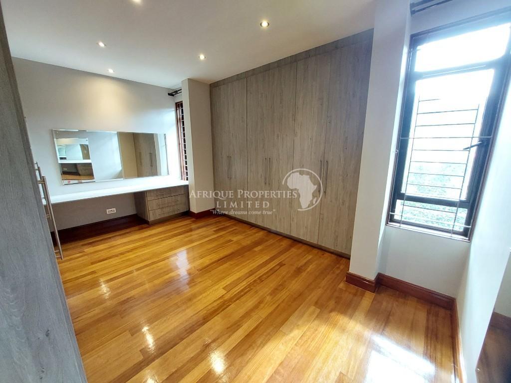 4 Bedroom All Ensuite Mansion For Rent in Old Runda, Nairobi in Nairobi - Image 14