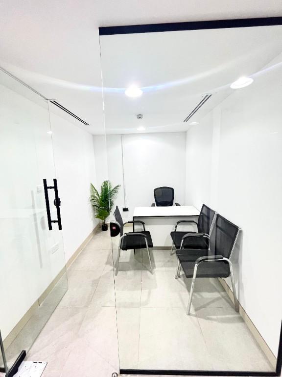 Fully Furnished Offices for Rent – Sheikh Zayed Road | 15000 AED in Dubai - Image 4