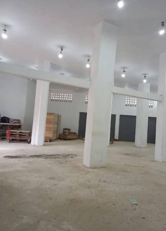 Entrepôt en location en Côte d’Ivoire - Photo 2