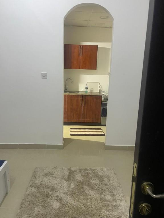 FULLY FURNISHED ONE BEDROOM FOR RENT IN KHALIFA CITY A! in Madīnat Zāyid - Image 3