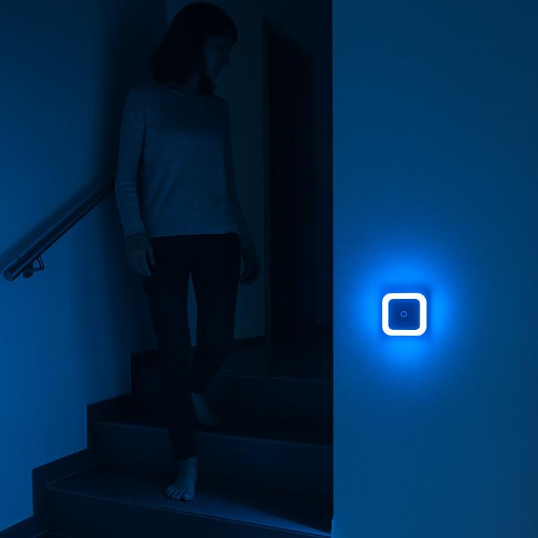 LED Night Light Sensor 0.5W Auto On/Off Plug Lamp (Dual Mode) in India - Image 7
