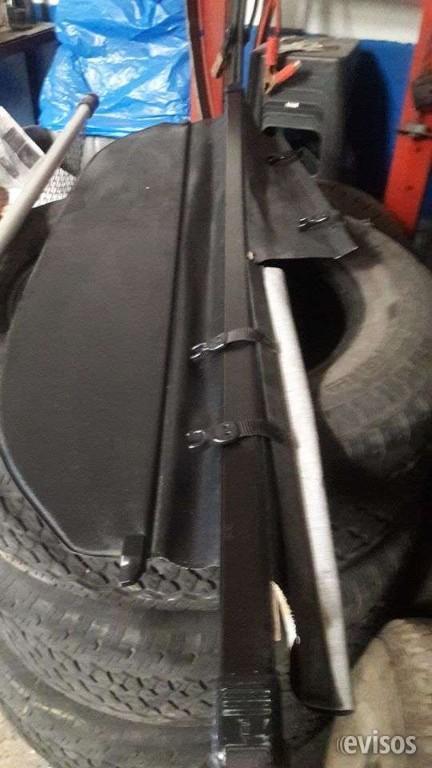 Cubre maleta Toyota Rav-4 impecable. en Chile - Imagen 2