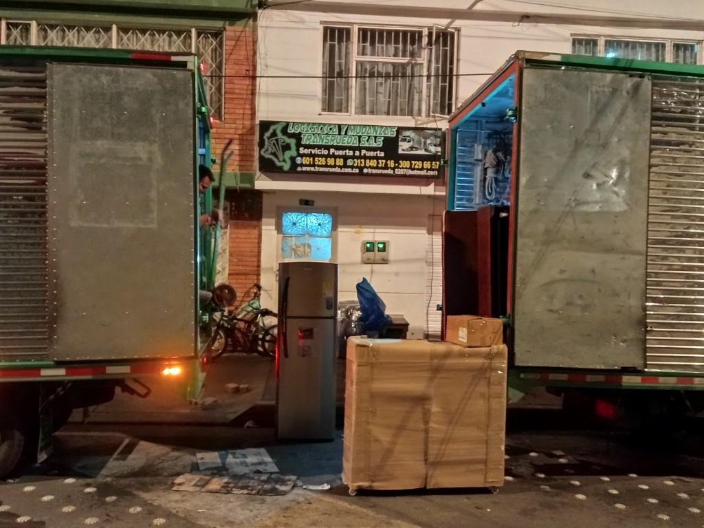 traslado de maquinaria pesada en Bogotá - Imagen 2