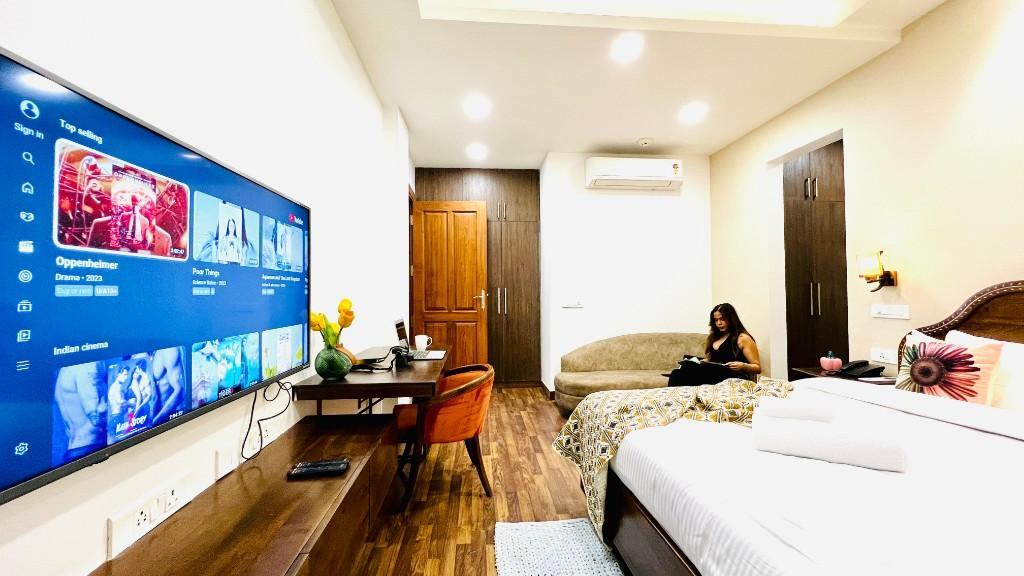 BLUO LUXURY STAY - MEDANTA MEDICITY in Gurgaon - Image 10