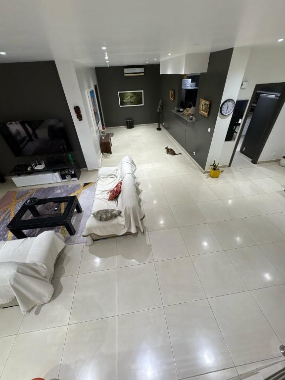 DUPLEX DE STANDING MEUBLE EN VENTE - COCODY RIVIERA ATTOBAN en Côte d’Ivoire - Photo 6