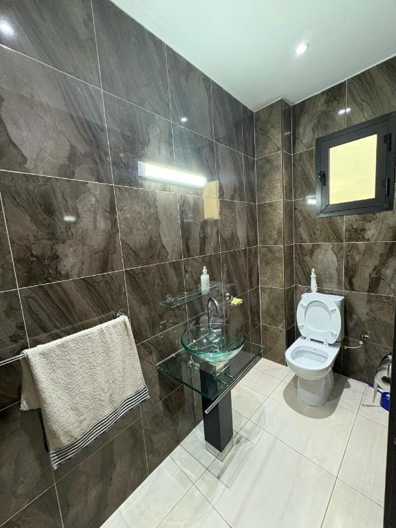 DUPLEX DE STANDING MEUBLE EN VENTE - COCODY RIVIERA ATTOBAN en Côte d’Ivoire - Photo 7
