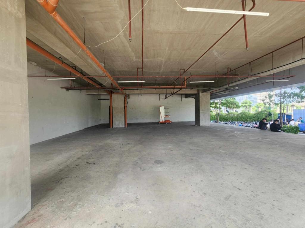 For Rent Lease Ground Floor Mckinley Taguig City 1300 sqm in Malate - Image 2