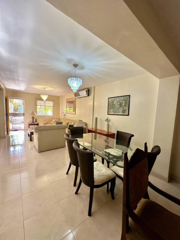CASA EN URBANIZACION ROCA DEL VALLE en Barquisimeto - Imagen 2