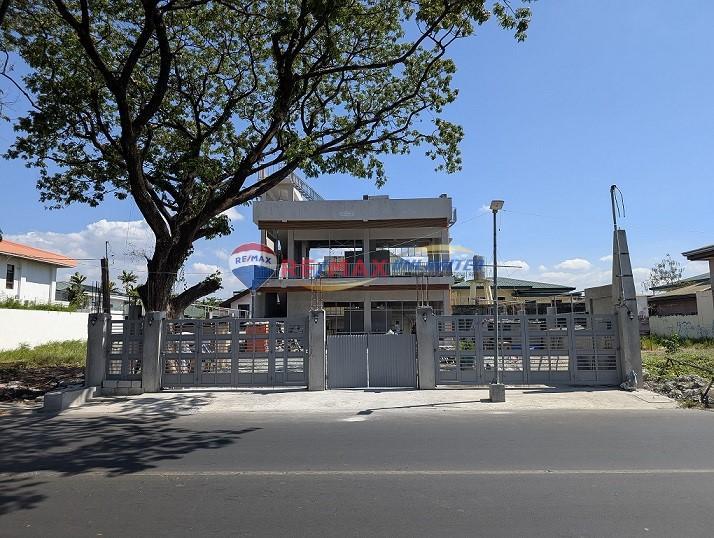 For Lease Multinational Building in Manila - Image 2