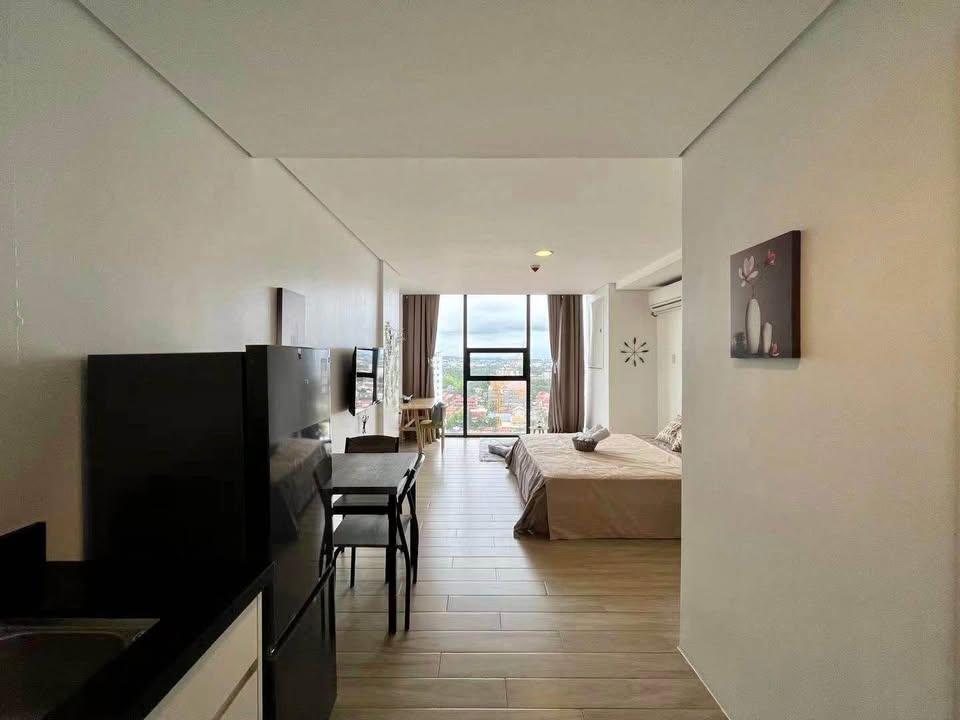 Fully Furnished Studio for Rent Meridian by Avenir in Consolacion - Image 2