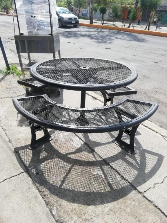 MESA PARA REUNIONES FAMILIARES O CON AMIGOS en México - Imagen 2