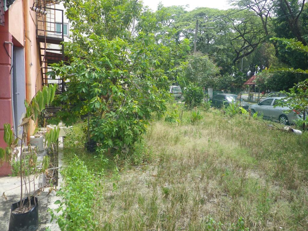 Kepong Taman Sri Bintang 2-sty Terrace Adjoining House For Rent in Ladang Seri Kundang - Image 2