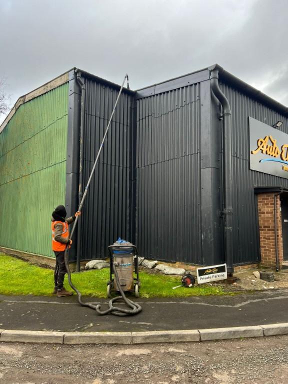 Gutter Cleaning Wolverhampton | Gutter Cleaning Service in Dudley - Image 1