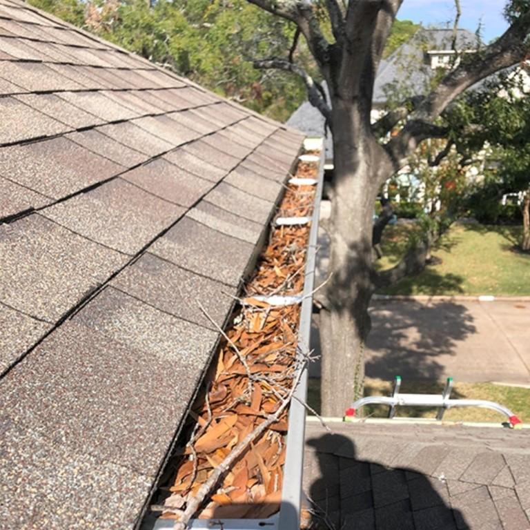 Victoria Gutter Services in Saanich - Image 2
