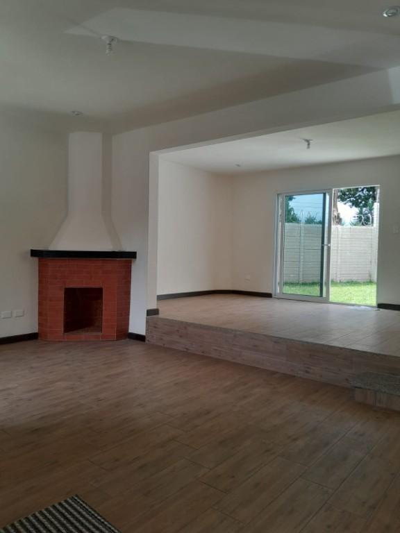 CASA EN VENTA / RENTA CONDOMINIO VILLA CAPELO en Guatemala - Imagen 11