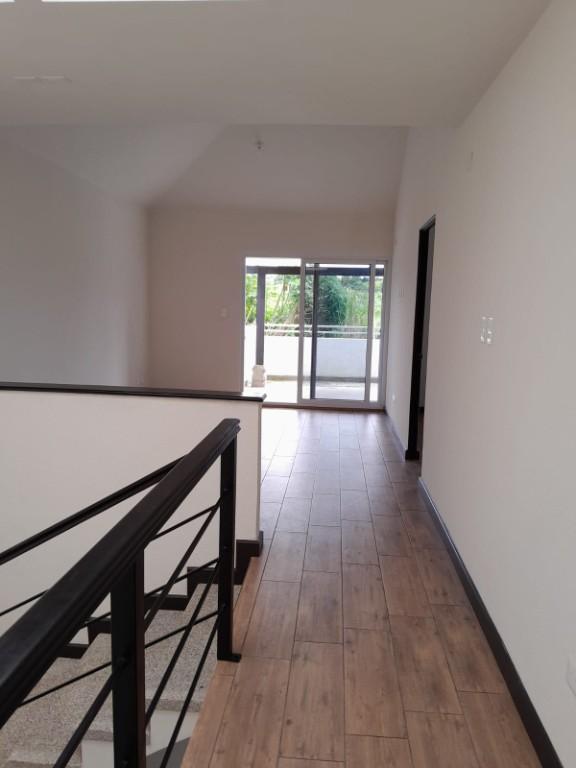 CASA EN VENTA / RENTA CONDOMINIO VILLA CAPELO en Guatemala - Imagen 13