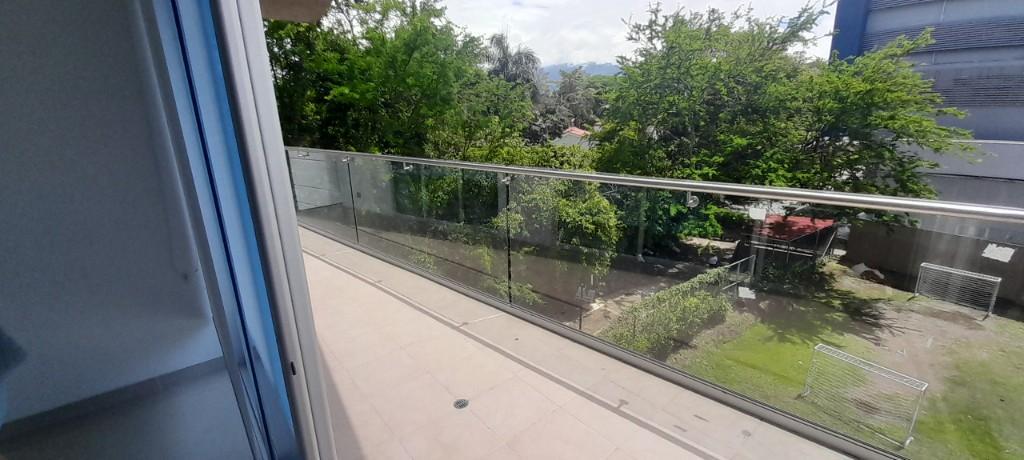 SE VENDE APARTAMENTO EN ALTOS DE LA CAROLINA en Colombia - Imagen 2